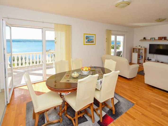 Ferienhaus für 6 Personen, mit Terrasse und Garten in Maslenica - 3