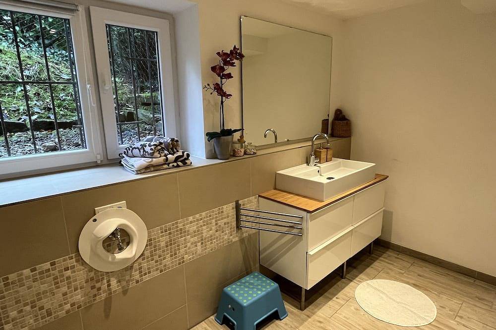 Entire apartment, Relaxation near Cologne in the middle of nature in Rösrath, Rheinisch-Bergischer Kreis