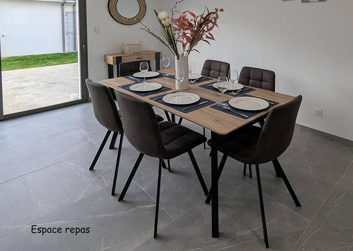 Location de vacances pour 6 personnes, avec jardin à Chasseneuil-du-Poitou - 3