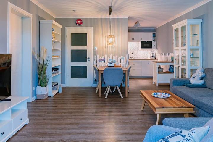 Ferienwohnung für 3 Personen, mit Balkon/Terrasse, kinderfreundlich in Markgrafenheide - 2