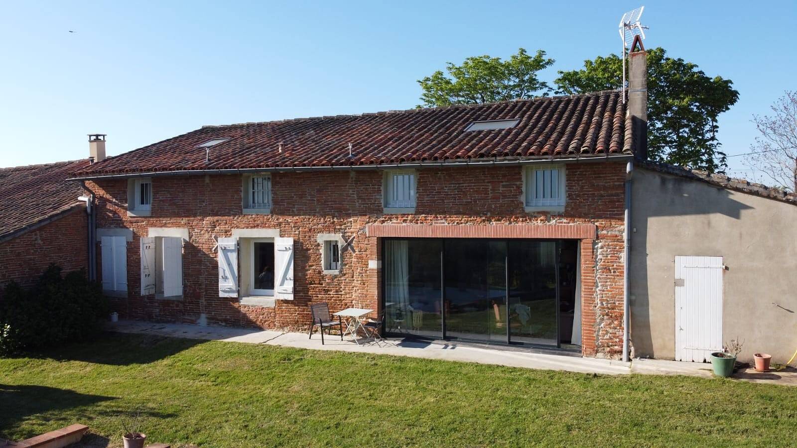 Villa 7 chambres avec vue sur la campagne, piscine privée et Wi-Fi in Flourens (Haute-Garonne), Toulouse et ses environs