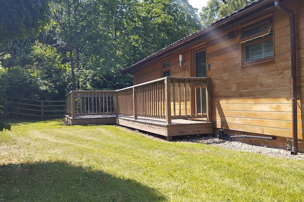 A charming & traditional Scandinavian log cabin within a tranquil setting. in Nördliches Yorkshire