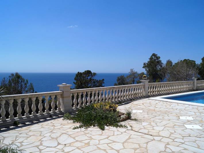 Location de vacances pour 7 personnes, avec jardin et vue sur l’océan à Lloret de Mar - 2