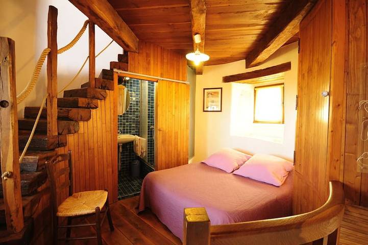 Maison de vacances pour 6 personnes, avec terrasse ainsi que jacuzzi et jardin, animaux acceptés dans le Lot - 2