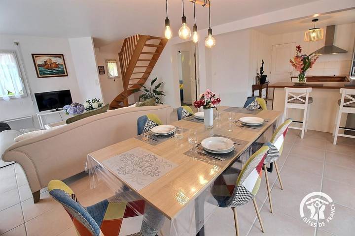 Gîte pour 4 personnes, avec Terrasse ainsi que Jardin et Vue à Lannion - 2
