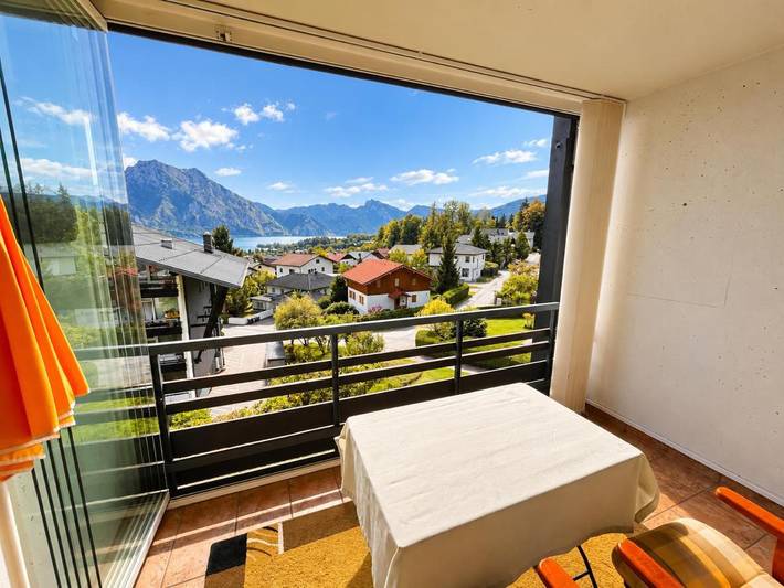 Ferienwohnung für 2 Personen, mit Balkon und Terrasse sowie Seeblick und Ausblick in Altmünster