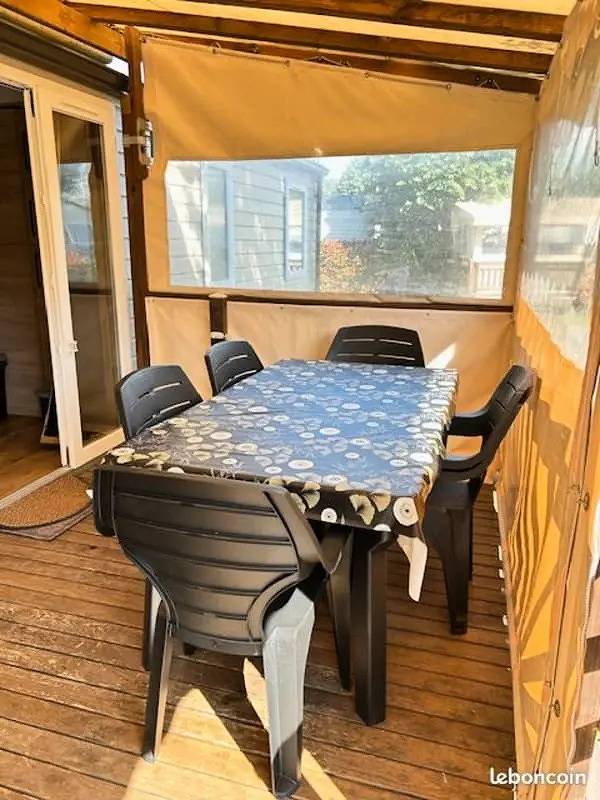 Mobilhome 3 Chambres Camping les Rives de Condrieu in Condrieu, Lyon region