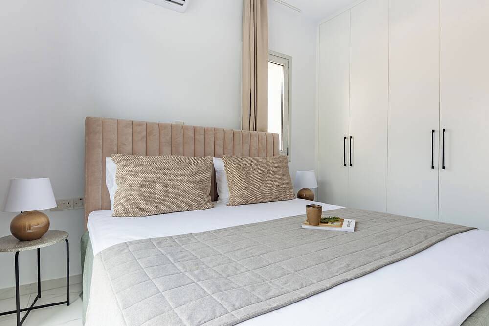 Apartamento entero, Sanders Cruise - Amplio apartamento de 2 habitaciones con balcón in Limasol, Chipre Sur