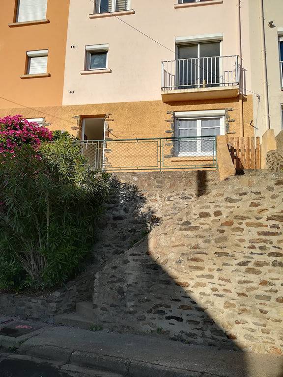 Gîte pour 4 personnes, avec terrasse, animaux acceptés dans Plage de l'Oli (Port-Vendres) - 3
