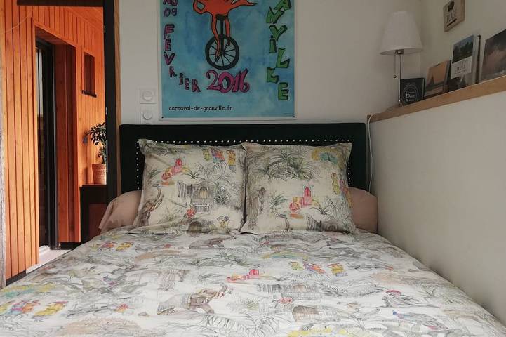 Gîte pour 2 personnes, avec Terrasse et Jardin à Dragey-Ronthon - 2