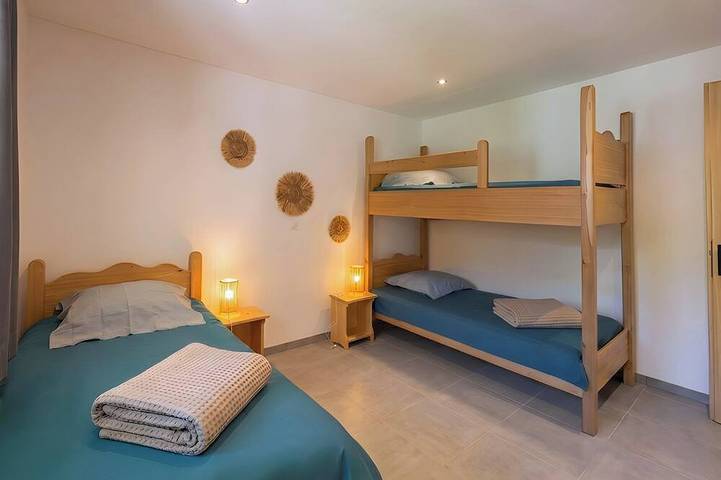 Ganze Wohnung, Casa-Grand Laus: Duplex familial, sauna et jacuzzi in Abriès, Queyras