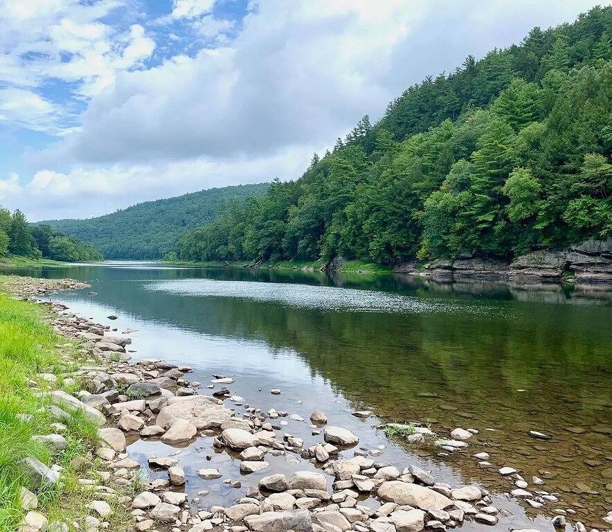 Modern Cabin nestled between Catskills and Poconos in Masthope, Pike County