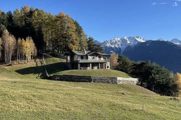 Gîte pour 6 personnes, avec terrasse et jardin, animaux acceptés à Mello