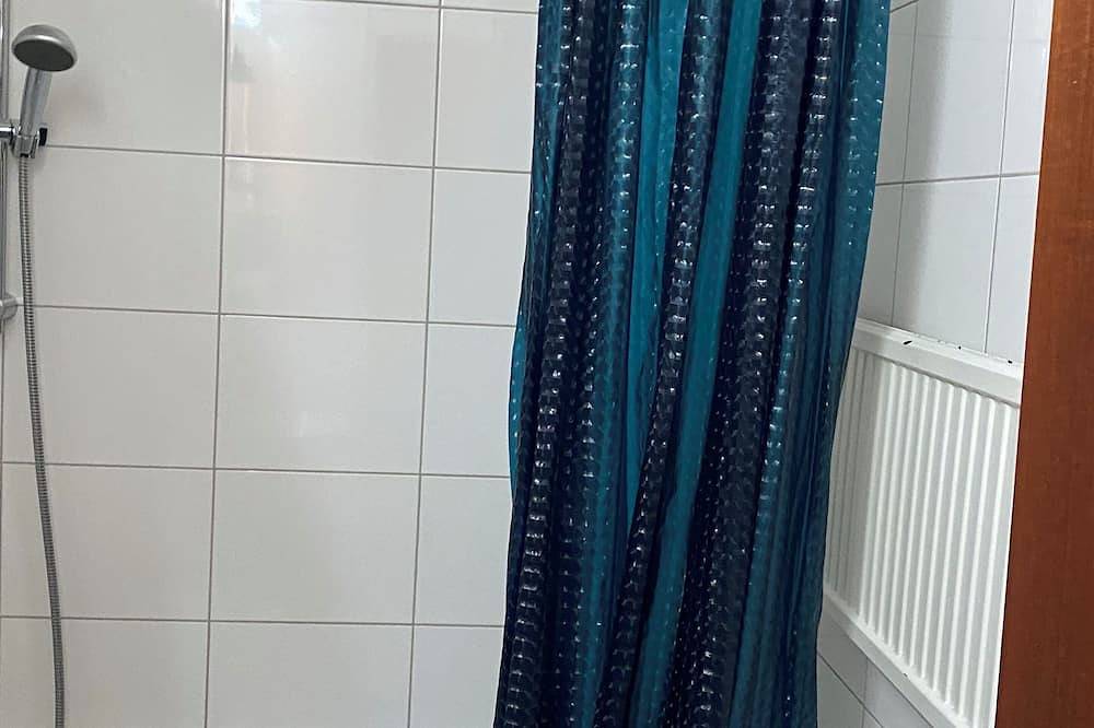 Ganze Wohnung, Super Lage im Centrum, gut ausgestattet, alles fußläufig zu erreichen. in Düsseldorf-Unterbilk, Düsseldorf
