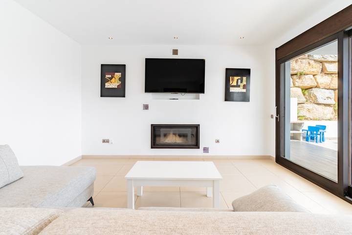 Vakantiehuis 'Chalet En La Cala De Mijas Costa' met Uitzicht op Zee, Zwembad en Terras in La Cala de Mijas, Mijas