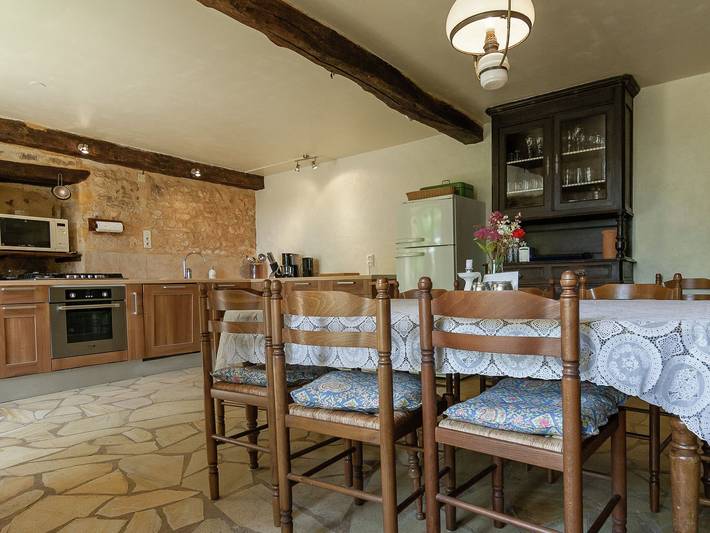 Villa pour 10 personnes, avec jardin ainsi que piscine et terrasse, adapté aux familles en Dordogne - 4