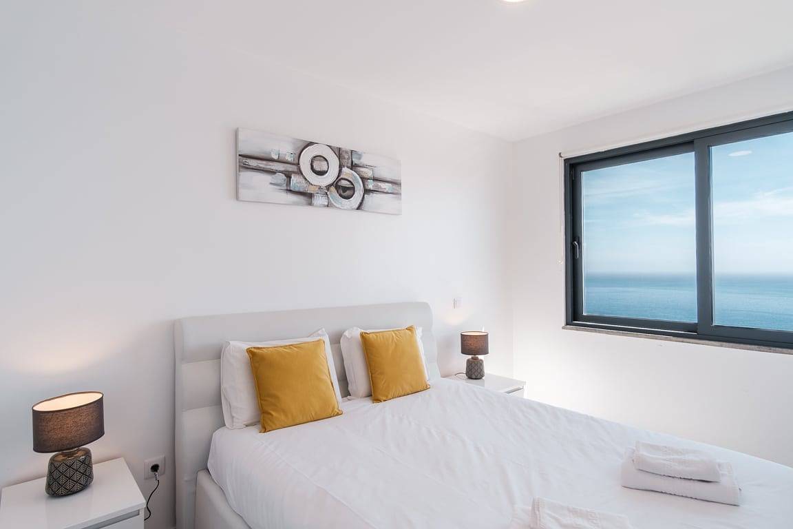 Ganze Wohnung, Ferienwohnung für 3 Personen mit Terrasse in Câmara de Lobos, Madeira