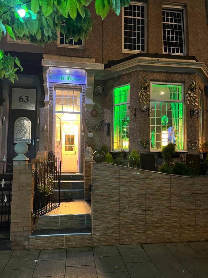 Bed and breakfast for 3 people in South Shields