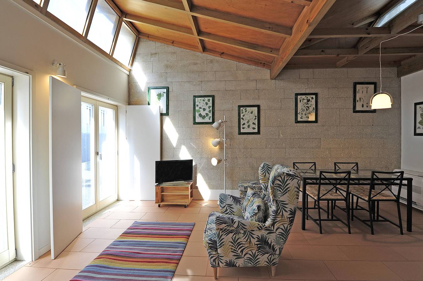 Geheel appartement, Vakantieappartement voor 3 personen in Massarelos, Porto
