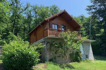 Gîte pour 2 personnes, avec jardin à Saint-Bonnet-Tronçais