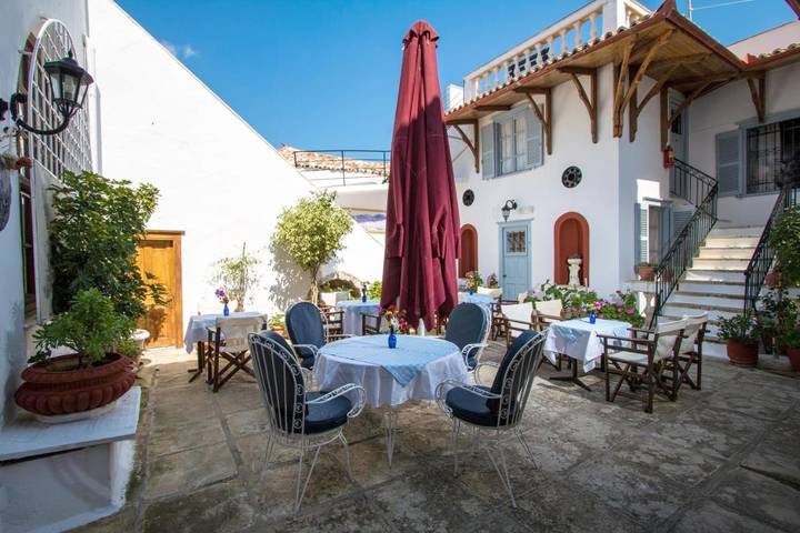 Maison d’hôte pour 2 personnes, avec jardin et terrasse à Hydra - 4