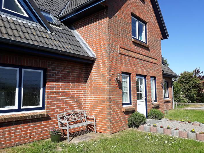 Ferienwohnung für 6 Personen, mit Terrasse und Garten sowie Ausblick in Kotzenbüll