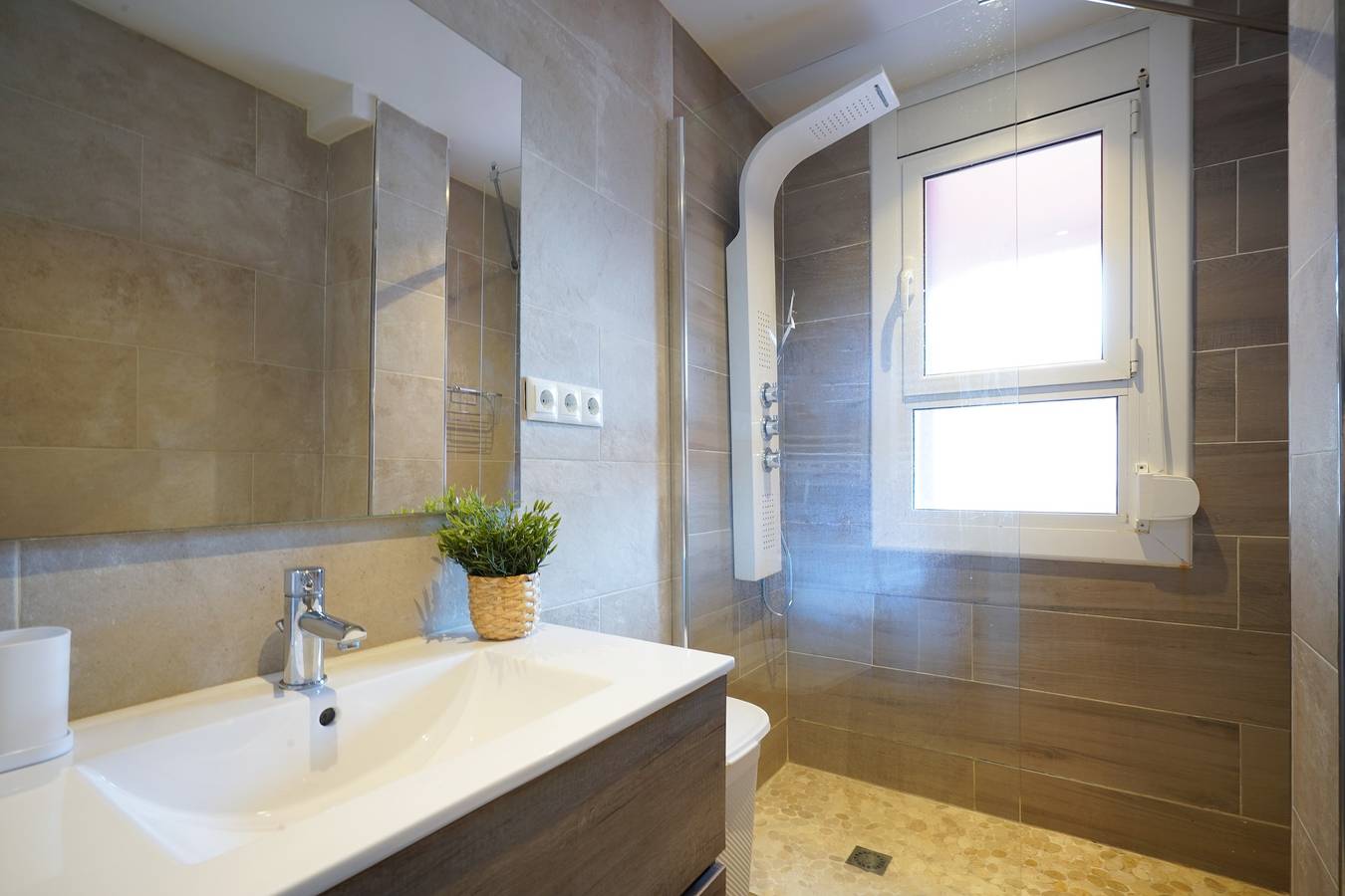 Appartement de vacances entier, Apartment-4people-Parking-Castelledefels-Bikes-Bbq in Castelldefels, Baix Llobregat