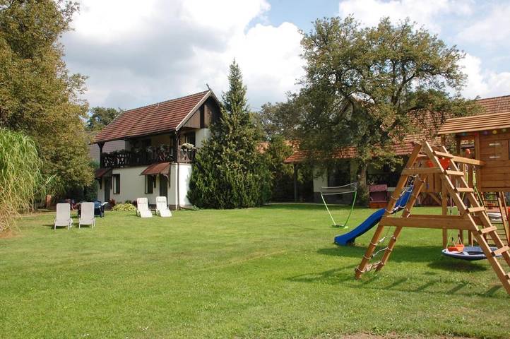 Maison d’hôte pour 3 personnes, avec terrasse et vue ainsi que bassin pour enfant et jardin dans Brandebourg - 4