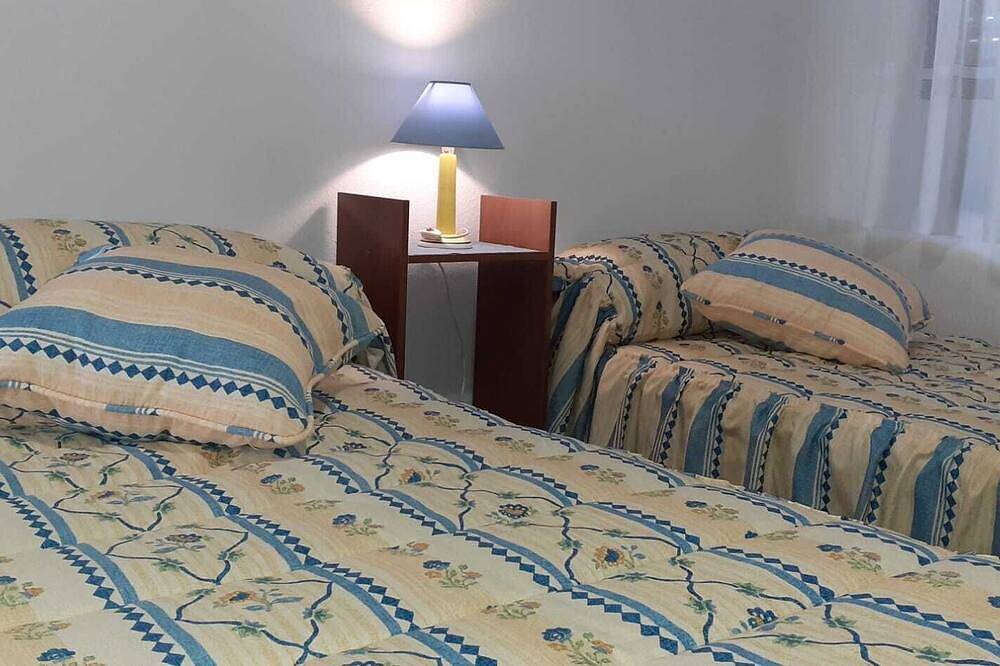 Apartamento entero, Apartamento al lado de la playa ideal para grupos in Baiona, Rias Baixas