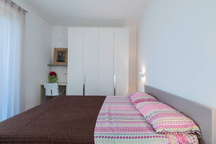 Gîte pour 4 personnes, avec jardin et piscine ainsi que terrasse et vue sur le lac dans Italie du Nord - 4