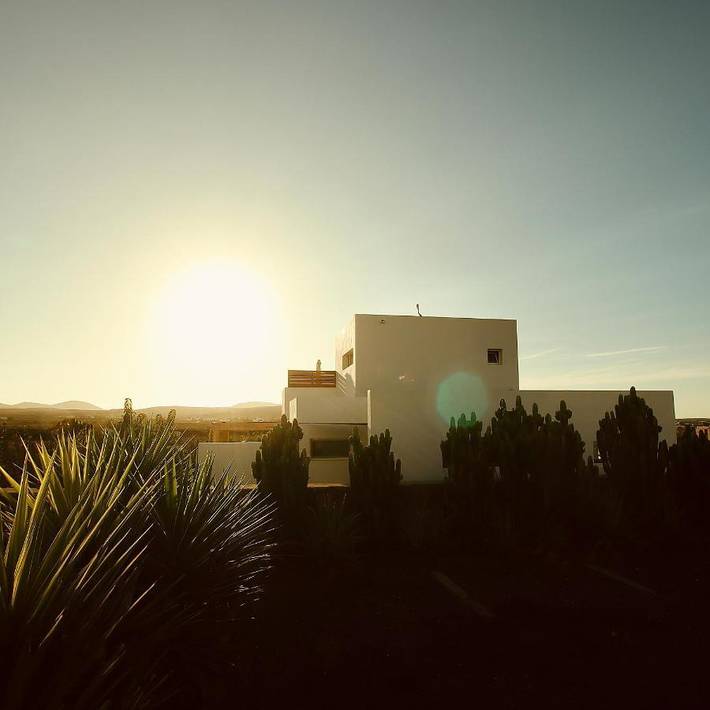 Casa de huéspuedes para 2 personas, con terraza además de vistas y jardín, Se admiten mascotas en Fuerteventura