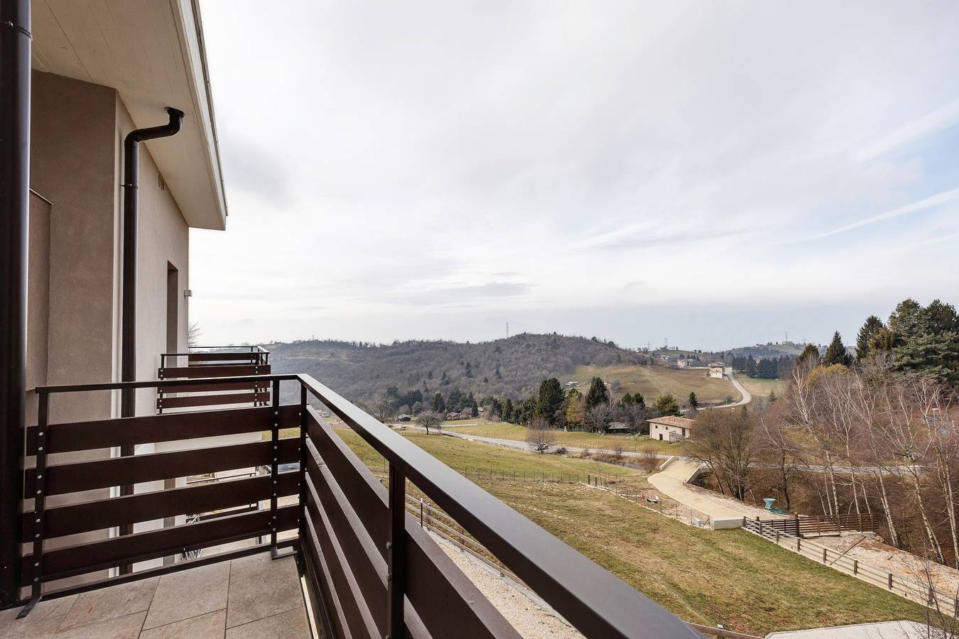 Appartamento intero, Appartamento 'Casa Mia' con vista sulle montagne, giardino privato e Wi-Fi in San Zeno di Montagna, Prealpi Gardesane