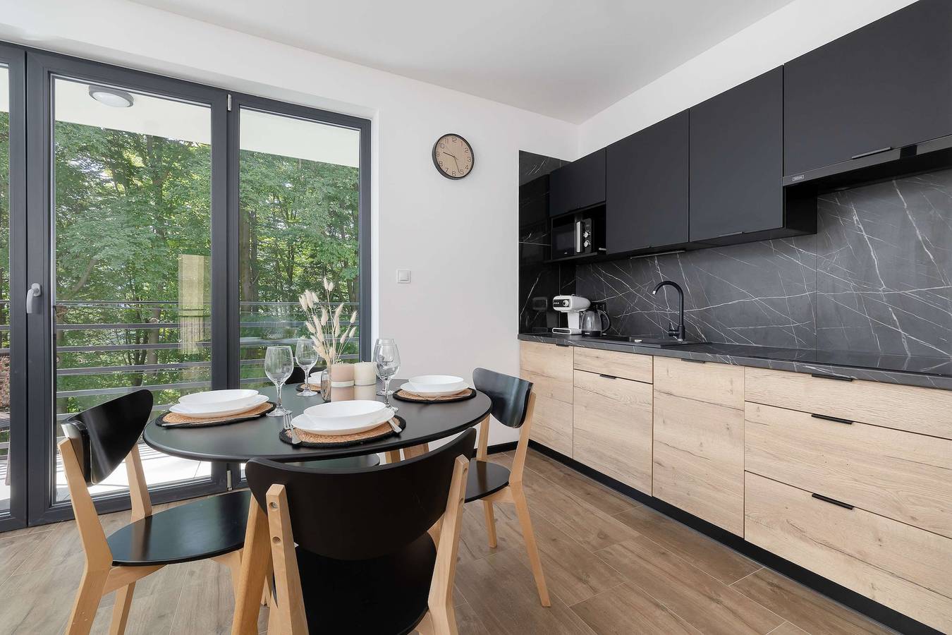 Cały apartament, Elegant Apartment | Balcony | 2 Parking Spaces in Szczyrk, Karpaty (Polska)