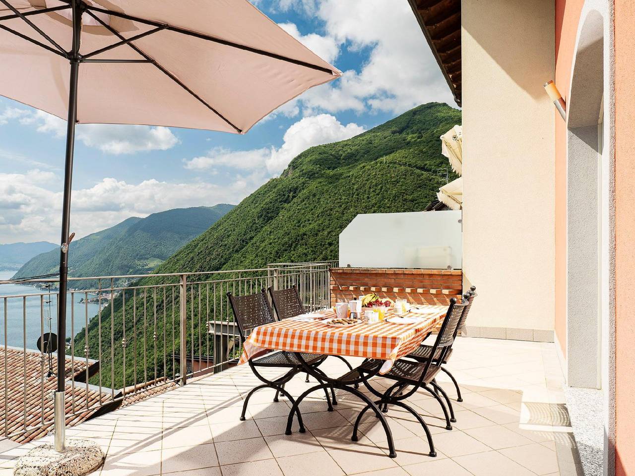 Appartement de vacances entier, Holiday flat 'La Villetta' with swimming pool in Spiglia, Commune de Parzanica
