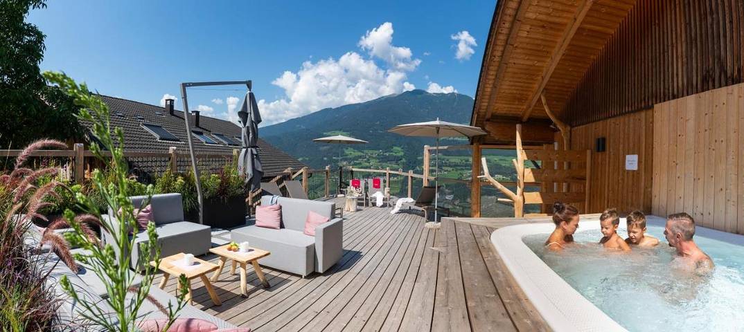 Bauernhof für 9 Personen, mit Sauna und Ausblick sowie Garten in Brixen - 2