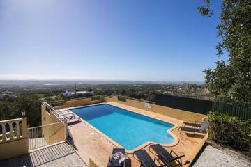 Villa for 10 People in Estoi, Faro, Photo 4