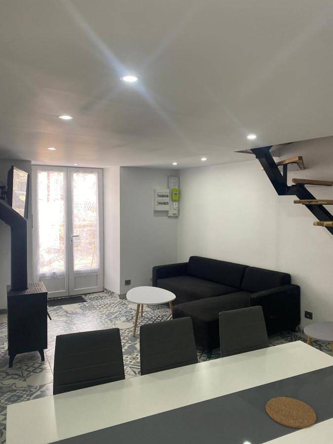 Three-Bedroom House in Beaux, Haute-Loire