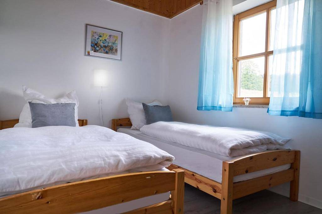 Ganze Wohnung, Ferienwohnung Arnika im Ferienhaus Bergwiese in Suhl, Rennsteig