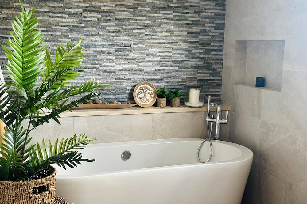 Modern villa with private garden and pool. Ideal for families or small groups. in Port de Pollença, Pollença