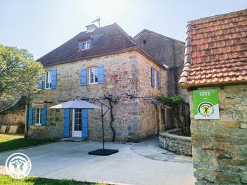 Gîte pour 6 personnes, avec terrasse et jardin à Prudhomat