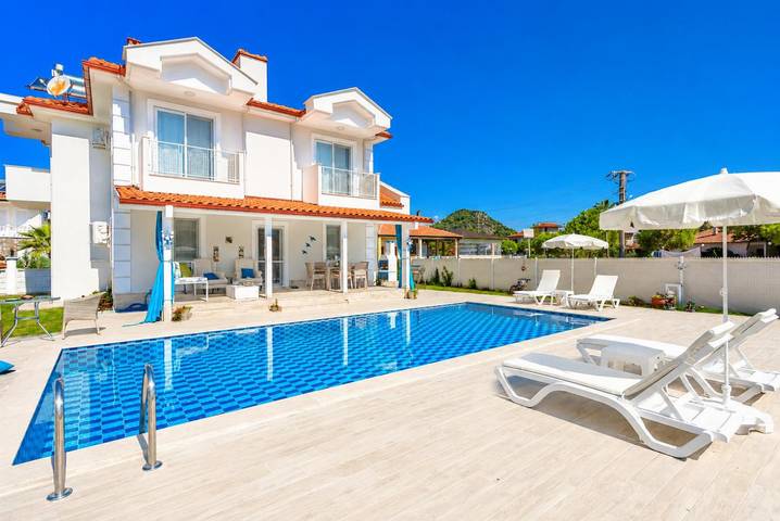 Chalet para 9 personas, con jardín - 1