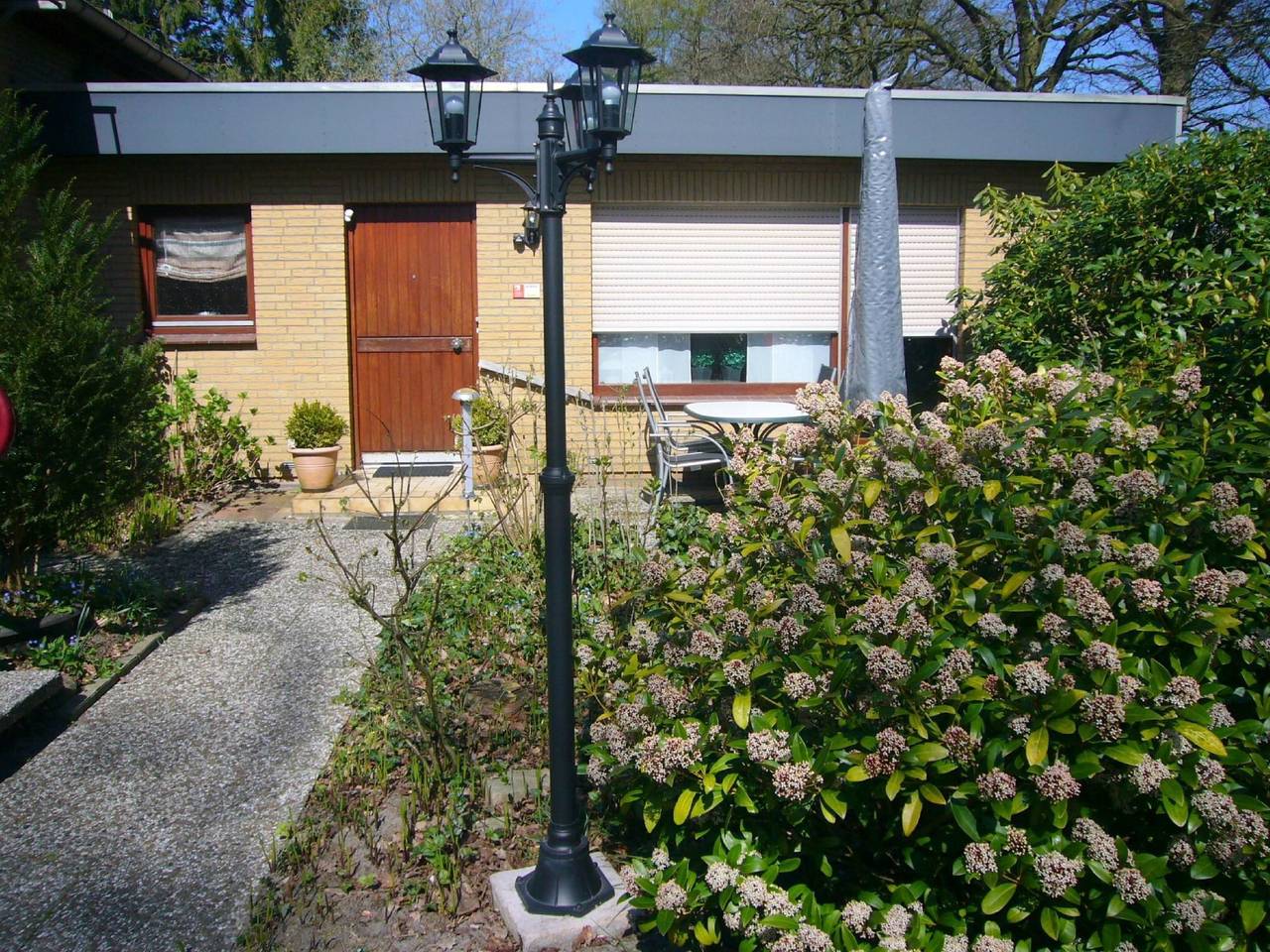 Ganze Wohnung, Zentrale Ferienwohnung mit Terrasse in Schiffdorf, Südliches Cuxland