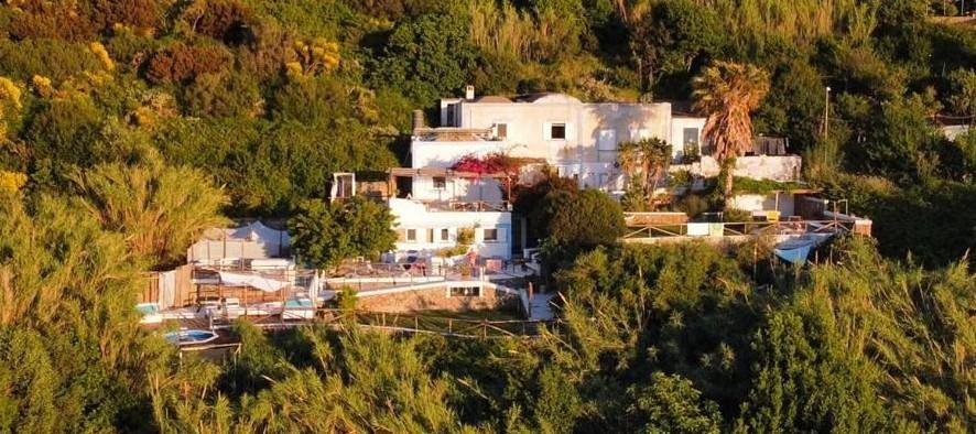 Location de vacances pour 15 personnes, avec vue ainsi que piscine et jardin à Ponza - 2