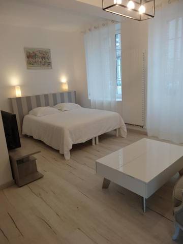 Chambre d’hôte pour 2 personnes, avec terrasse et jardin, animaux acceptés à Bray-sur-Seine