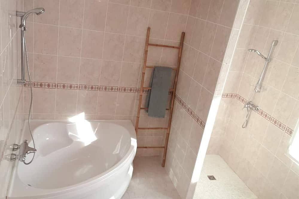 Villa 130 M2 mit beheiztem beheiztem Pool in Strandnähe und im Zentrum von Moliets in Moliets-et-Maa, Côte d’Argent