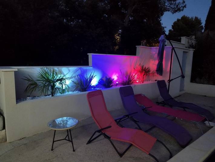 Location de vacances pour 6 personnes, avec piscine et terrasse à Sauveterre - 3