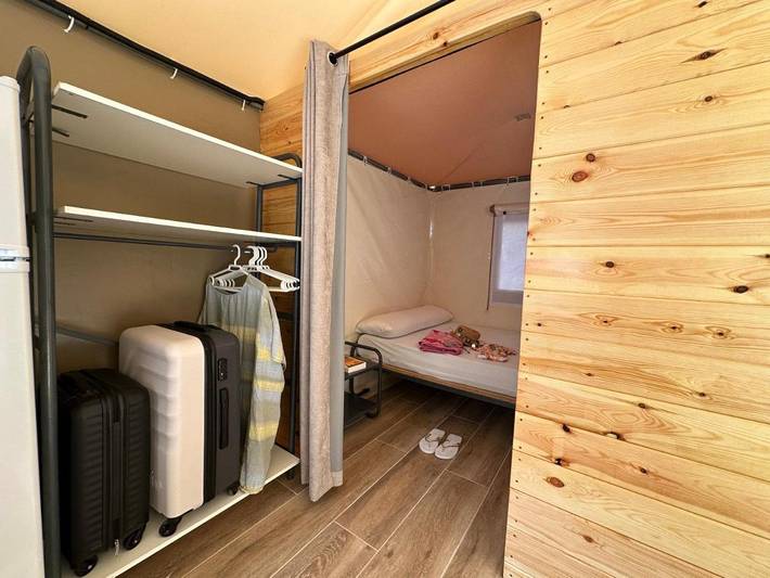 Camping voor 5 personen, met tuin en uitzicht in Aragón