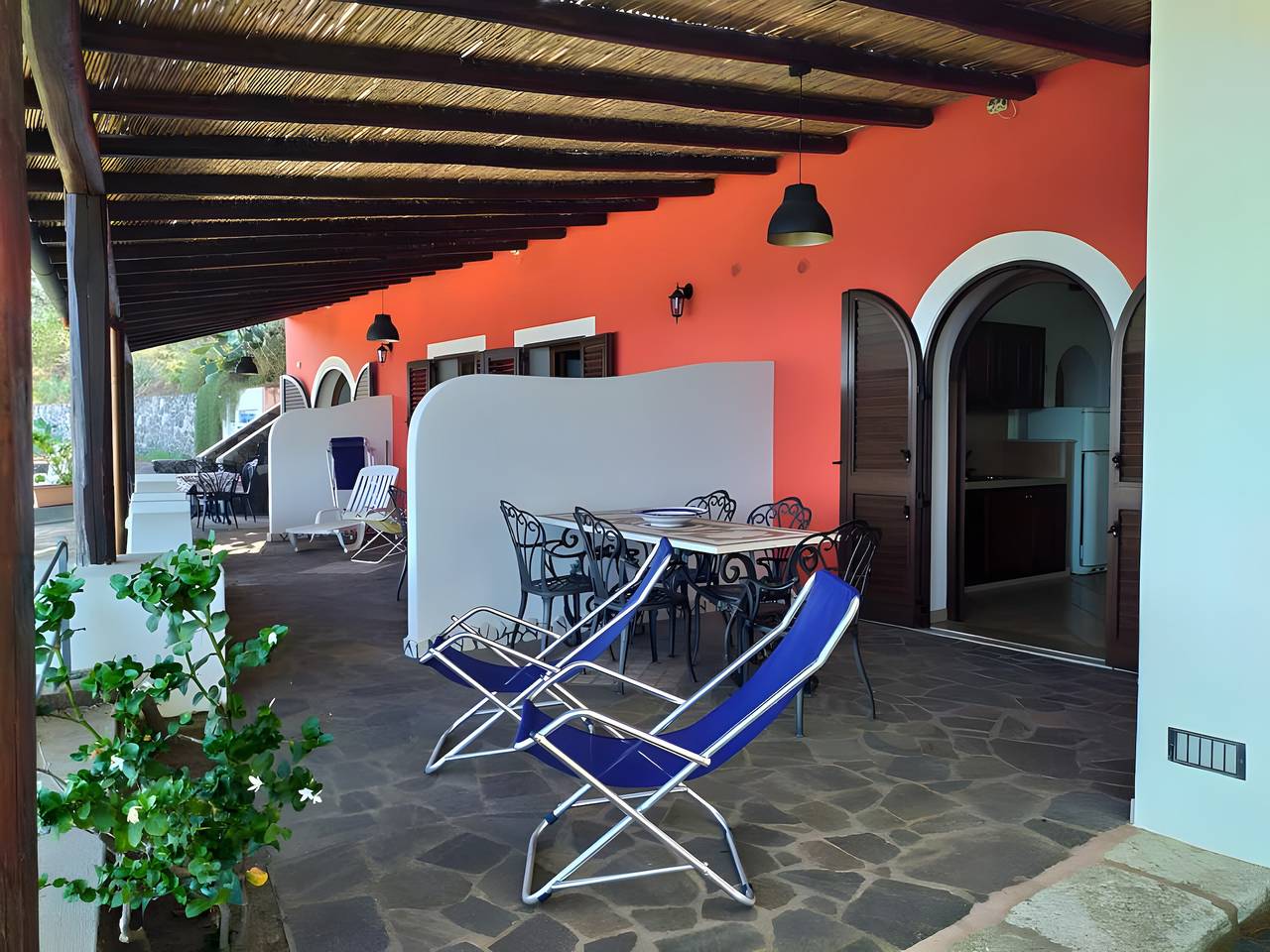 Appartement entier, Appartement dans la Villa "Stromboli" avec vue mer, Wi-Fi et climatisation in Lipari