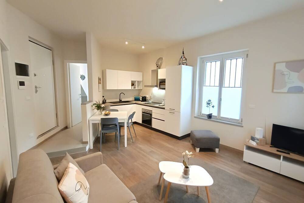 Ganze Wohnung, Gemütliche und neu renovierte Ferienwohnung im Zentrum von Bra in Bra, Cuneo Provinz