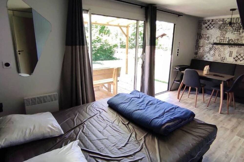 Casa móvil 20m² con Terraza - 1 Habitación, 2 Personas in Challes-les-Eaux, Chambéry region